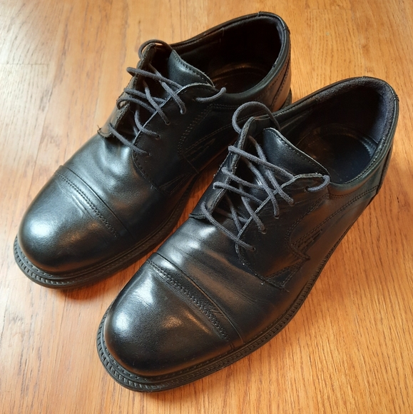 Vintage Stafford Men’s Black Leather Cap Toe Oxford. Made in Italy. Size:9 M - Picture 1 of 8